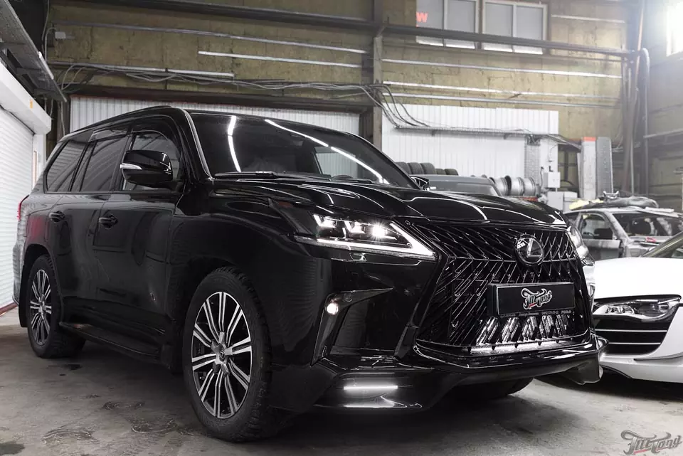 Lexus LX570. Установка бесштыревых доводчиков дверей!